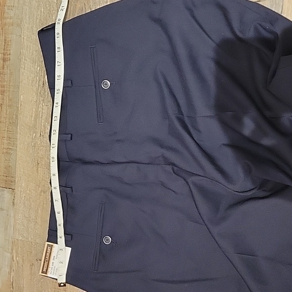 𝅺size 44 | P&L Men | 2-Piece Classic Fit | 2 Button Office Dress Suit - Picture 3 of 4